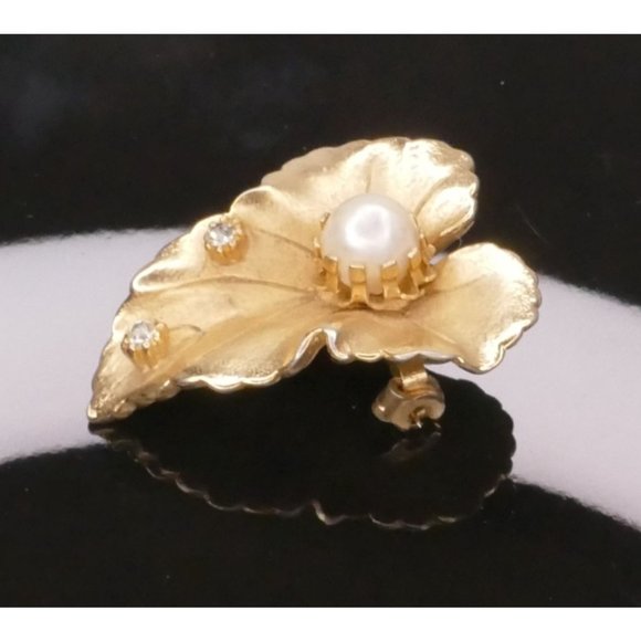 Gorgeous Vintage Leaf Brooch With Pearl & Rhinestones - Picture 3 of 8